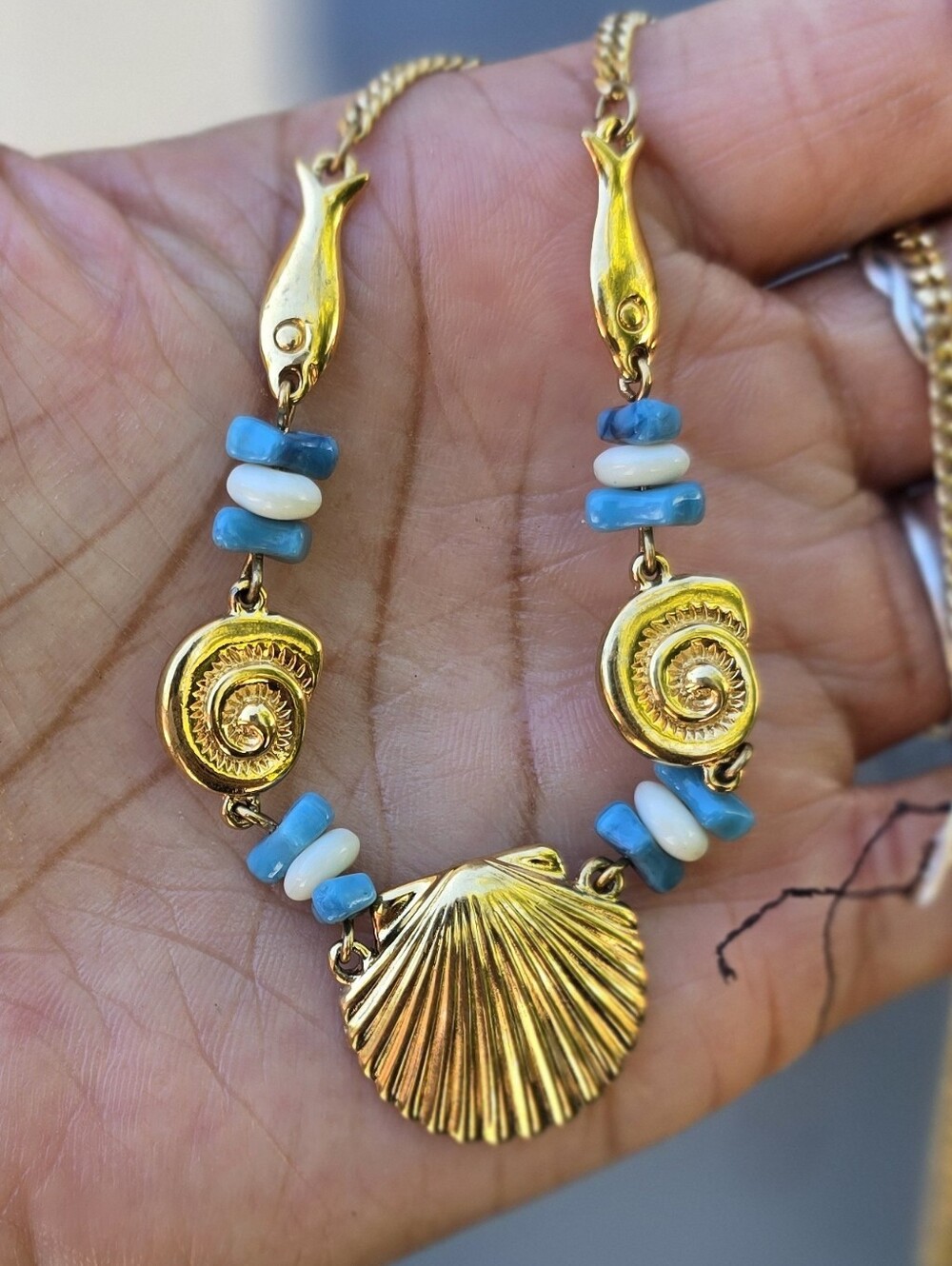 RARE vintage NWT Monet gold curb chain shell and fish necklace coastal nautical - Picture 17 of 17